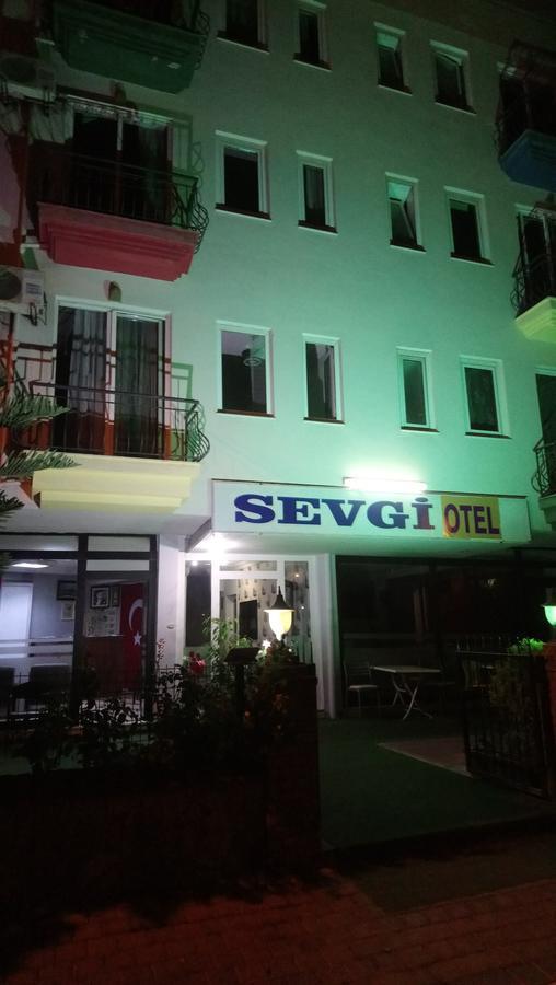 White Cat Sevgi Otel Antália Exterior foto